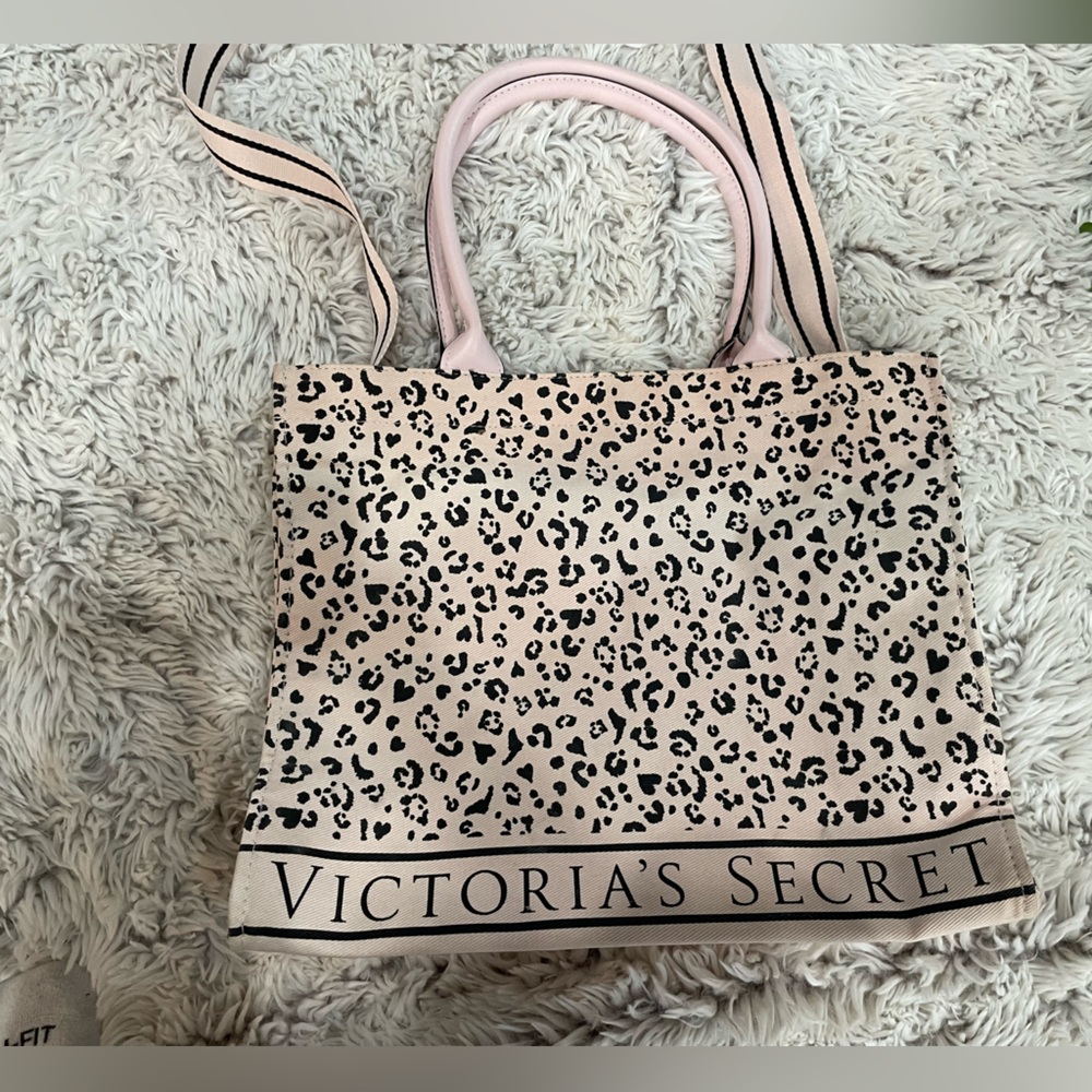 Victoria’s Secret Leopard Tote Bag - Picture 3 of 9